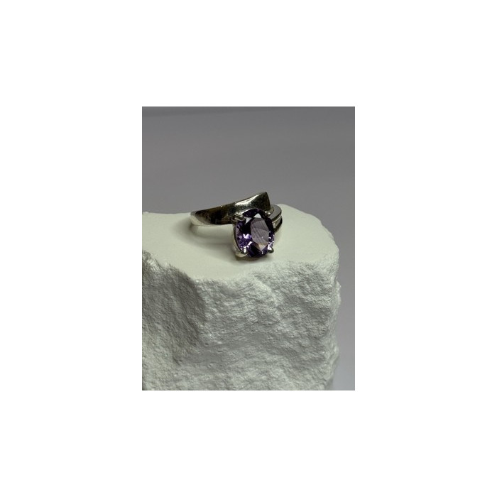 925 Sterling Silver Amethyst Ring Size 7.5
