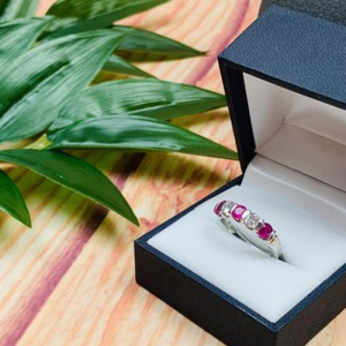 925 Sterling Silver Pink & White/Colorless Topazes Ring Size 6.5