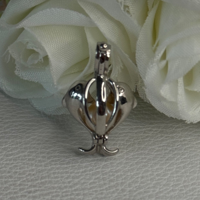 925 Sterling Silver Pearl Dolphins Pendant Length 1 Inch