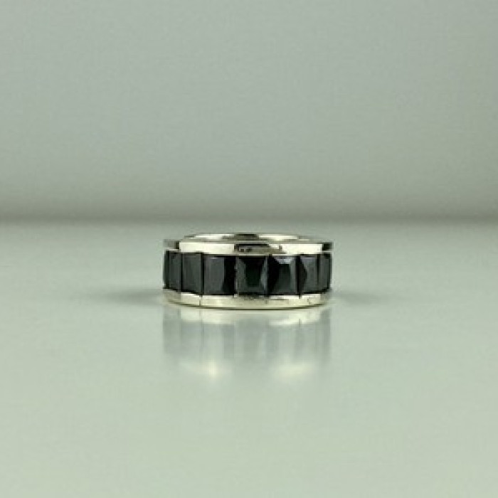 925 Sterling Silver Blue CZ Ring Size 7.5