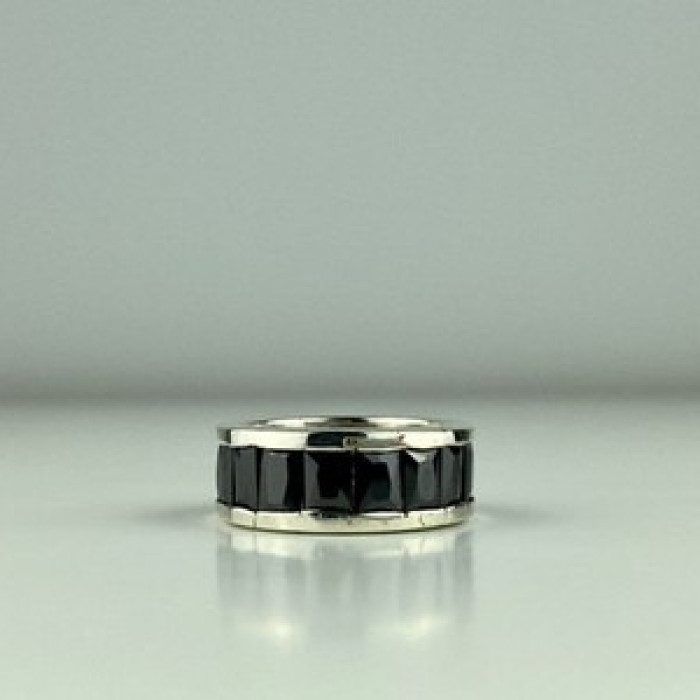 925 Sterling Silver Blue CZ Ring Size 7.5