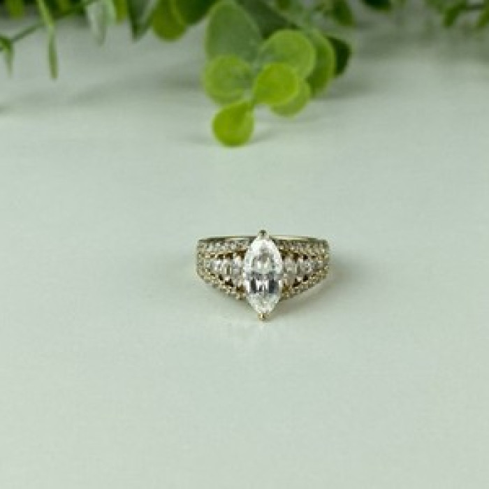 925 Sterling Silver Gold Plated CZ Ring Size 6.5