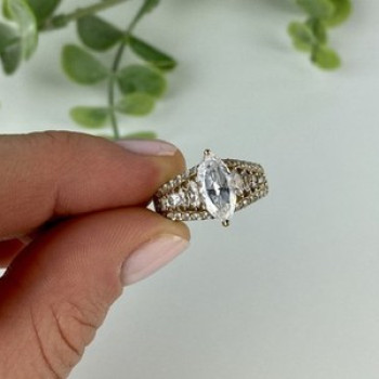 925 Sterling Silver Gold Plated CZ Ring Size 6.5