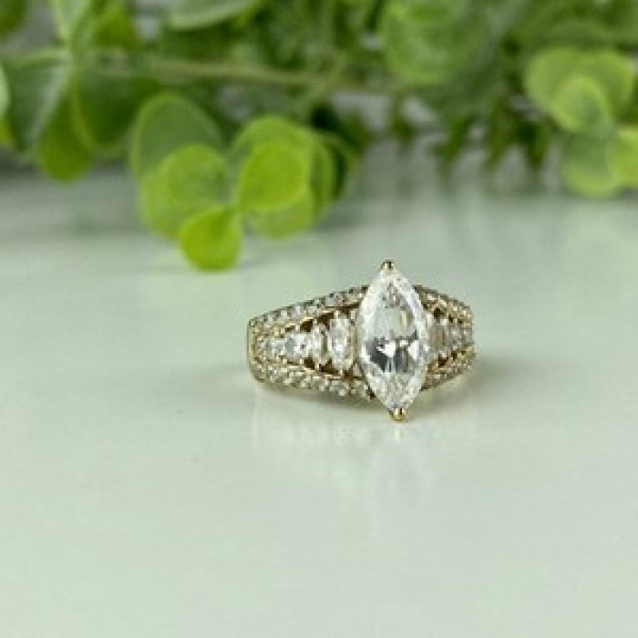 925 Sterling Silver Gold Plated CZ Ring Size 6.5