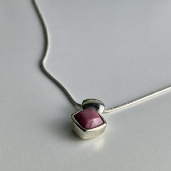 925 Sterling Silver Pink Agate Chain With Pendant Italy