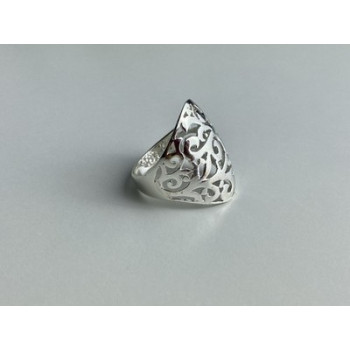 925 Sterling Silver Openwork Ring Size 7