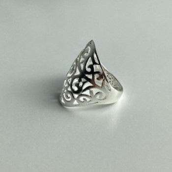 925 Sterling Silver Openwork Ring Size 7