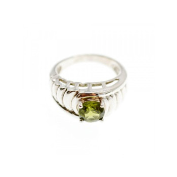 925 Sterling Silver Peridot Ring Size 7.5