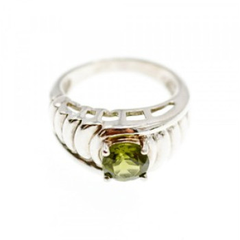 925 Sterling Silver Peridot Ring Size 7.5