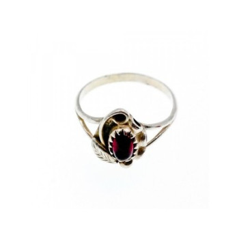 Vintage 925 Sterling Silver Garnet Pyrope Ring Size 6.5