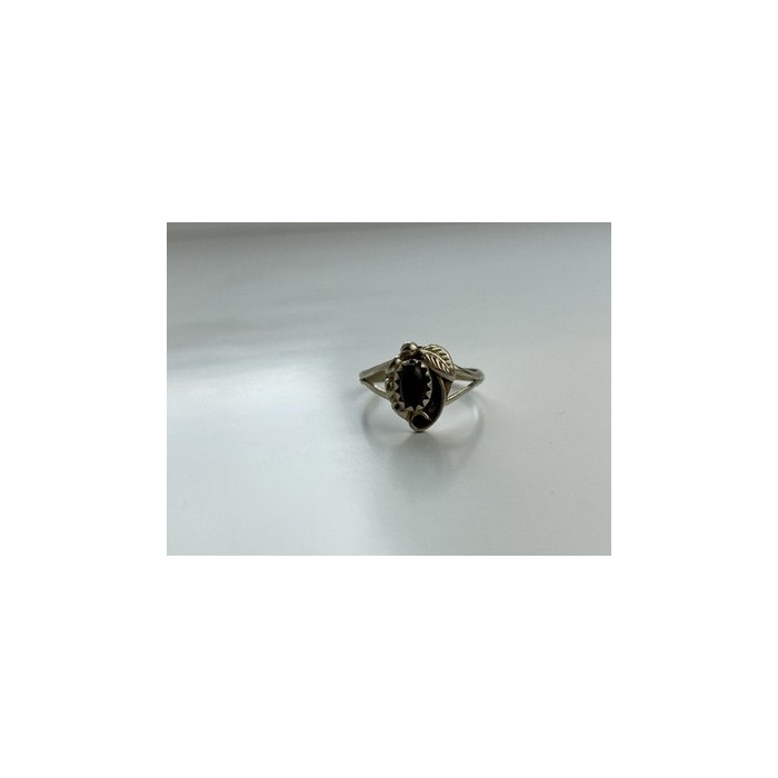 Vintage 925 Sterling Silver Garnet Pyrope Ring Size 6.5