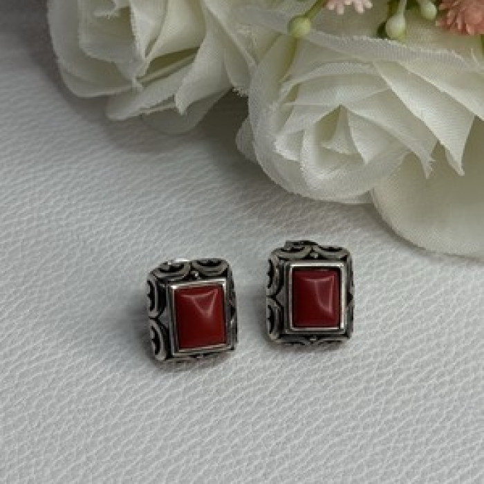 Vintage 925 Sterling Silver Carnelian Earrings Length 0.52 Inch