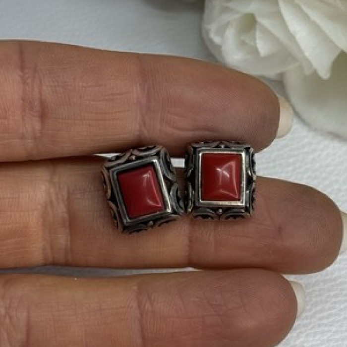 Vintage 925 Sterling Silver Carnelian Earrings Length 0.52 Inch