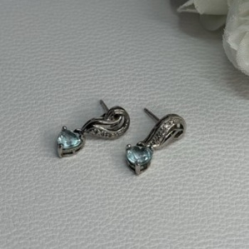 925 Sterling Silver Blue Topaz Heart Earrings Length 0.85 Inch