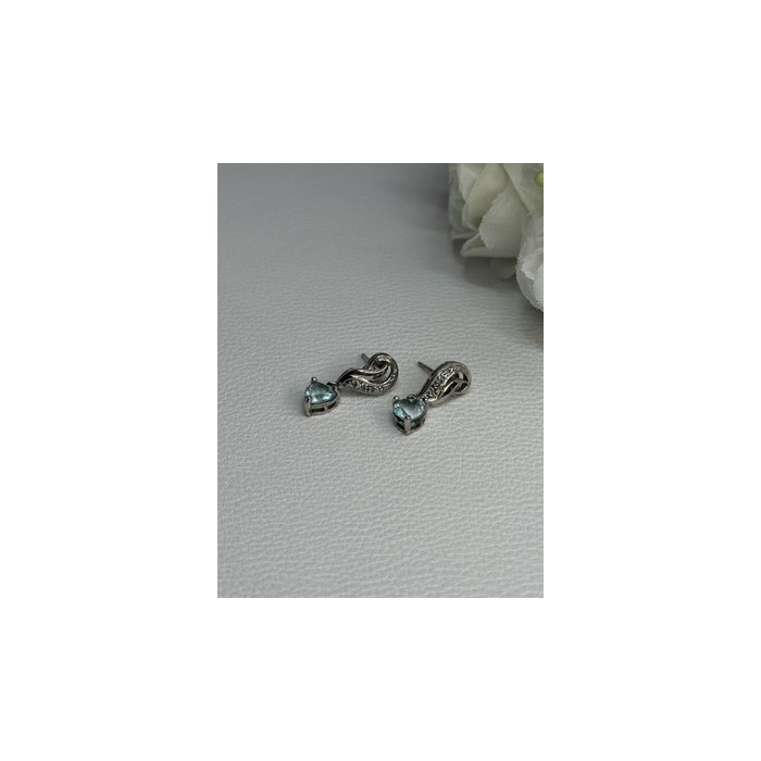 925 Sterling Silver Blue Topaz Heart Earrings Length 0.85 Inch