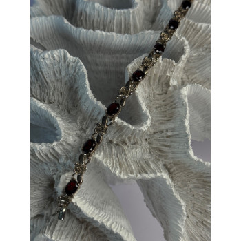 925 Sterling Silver Flower Garnet Bracelet Length 8