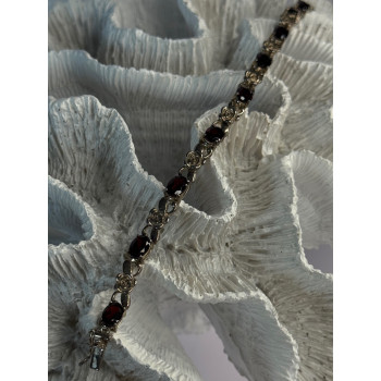 925 Sterling Silver Flower Garnet Bracelet Length 8