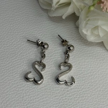 Beautiful 925 Sterling Silver Earrings Length 1.15 Inch