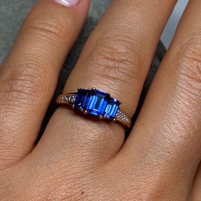 10K Yellow Gold Sapphire & Diamonds Ring Size 6