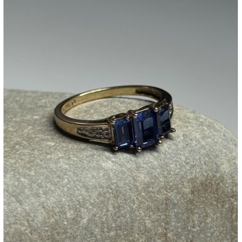 10K YELLOW GOLD SAPPHIRE & DIAMONDS RING SIZE 6