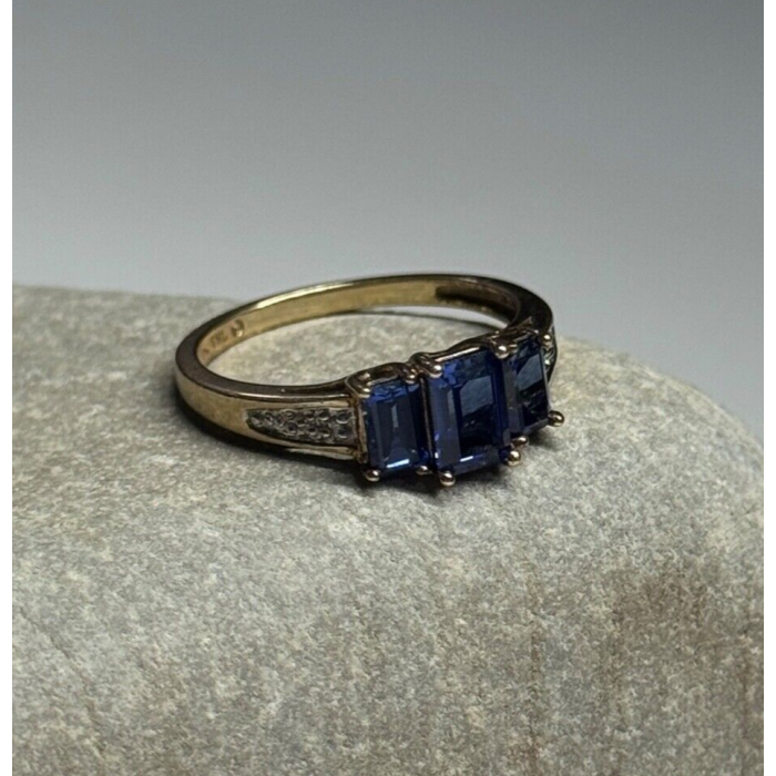 10K YELLOW GOLD SAPPHIRE & DIAMONDS RING SIZE 6