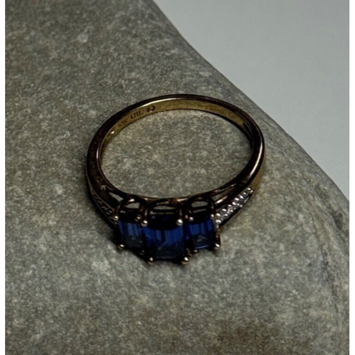 10K YELLOW GOLD SAPPHIRE & DIAMONDS RING SIZE 6