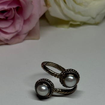 Share Vintage 925 Sterling Silver Pearl Ring Size 5