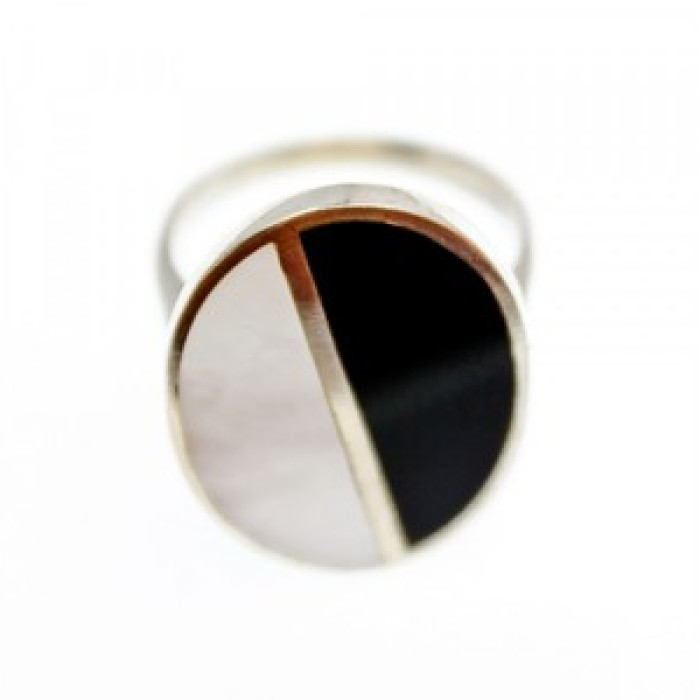 925 Sterling Silver Mother OF Pearl & Enamel Ring Size 9.75