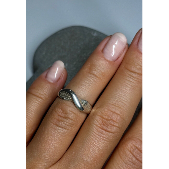 925 Sterling Silver Ring Size 4.5