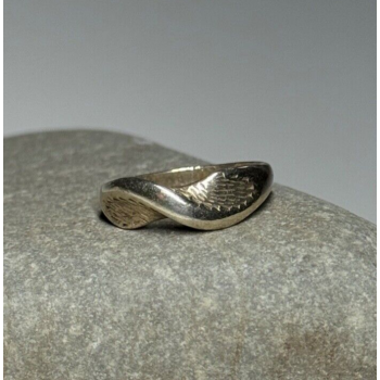 925 Sterling Silver Ring Size 4.5