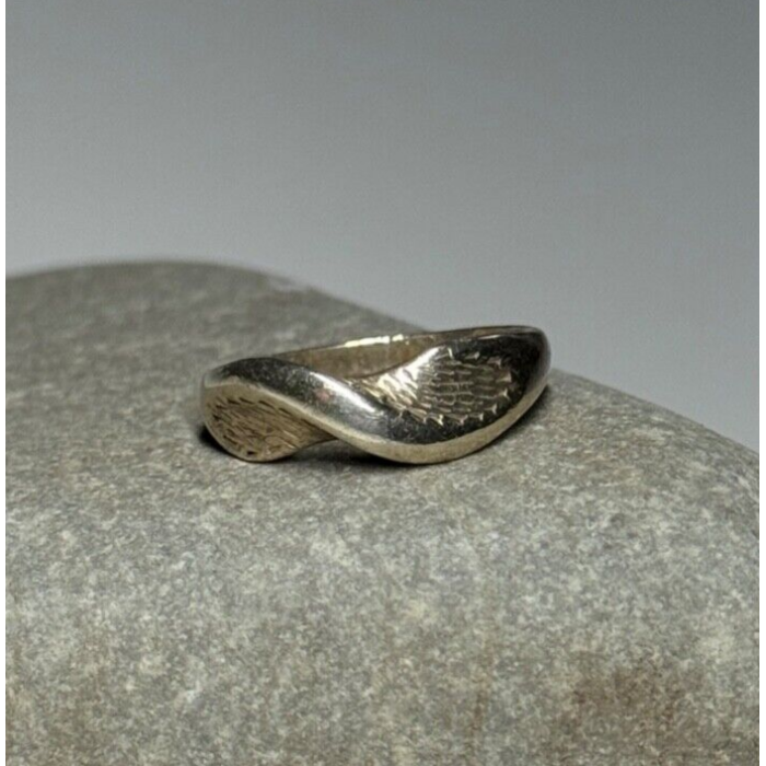 925 Sterling Silver Ring Size 4.5