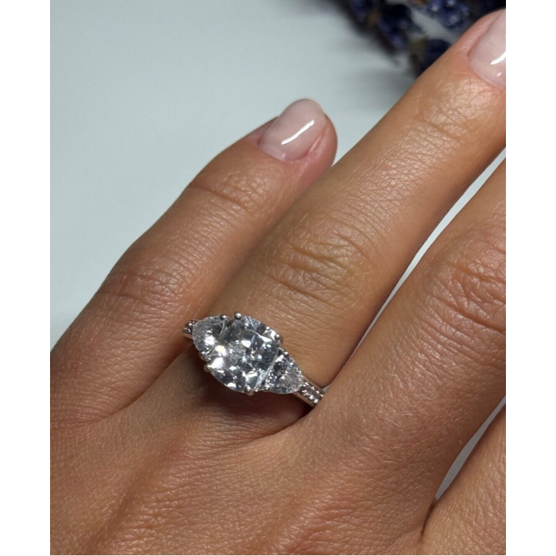 925 Sterling Silver CZ Ring Size 5.5