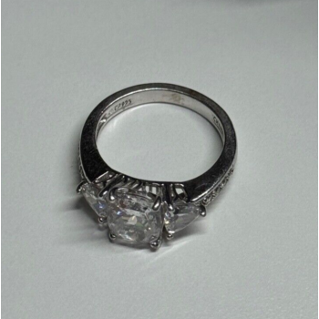 925 Sterling Silver CZ Ring Size 5.5