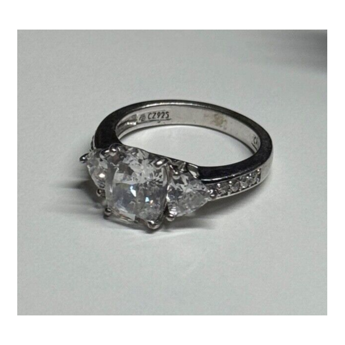 925 Sterling Silver CZ Ring Size 5.5