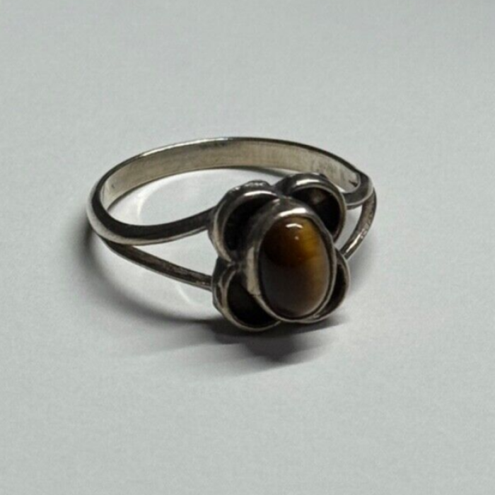 Vintage 925 Sterling Silver Amber Ring Size 5
