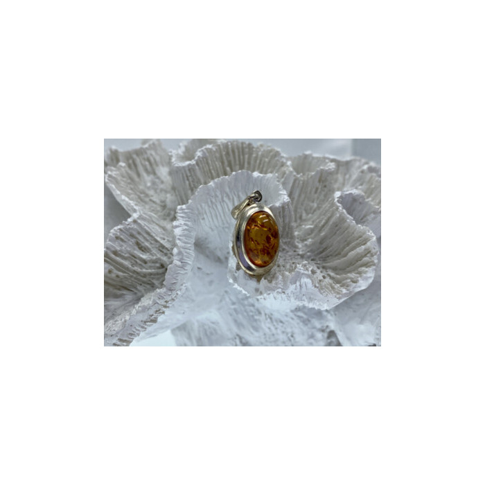 925 Sterling Silver Amber Pendant