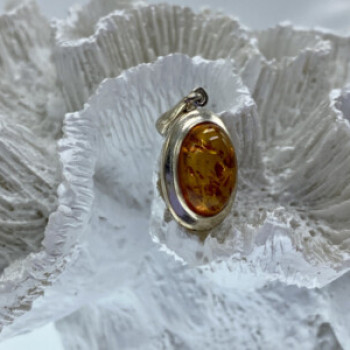 925 Sterling Silver Amber Pendant