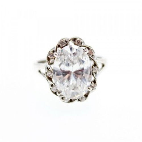 925 Sterling Silver CZ Ring Size 9