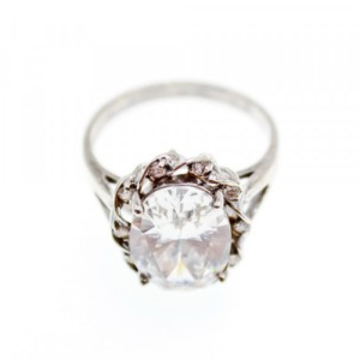 925 Sterling Silver CZ Ring Size 9