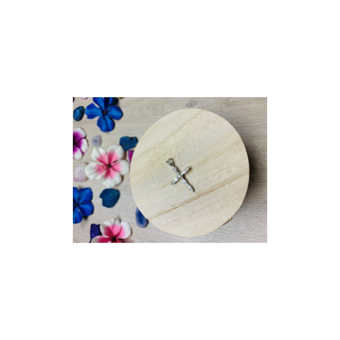 925 Sterling Silver CZ Cross Pendant