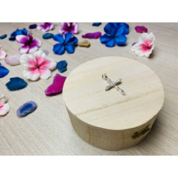 925 Sterling Silver CZ Cross Pendant