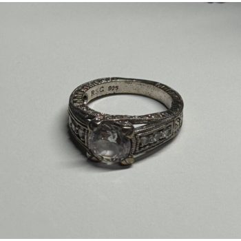 925 Sterling Silver CZ Ring Size 6