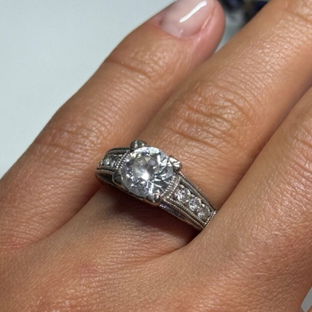 925 Sterling Silver CZ Ring Size 6