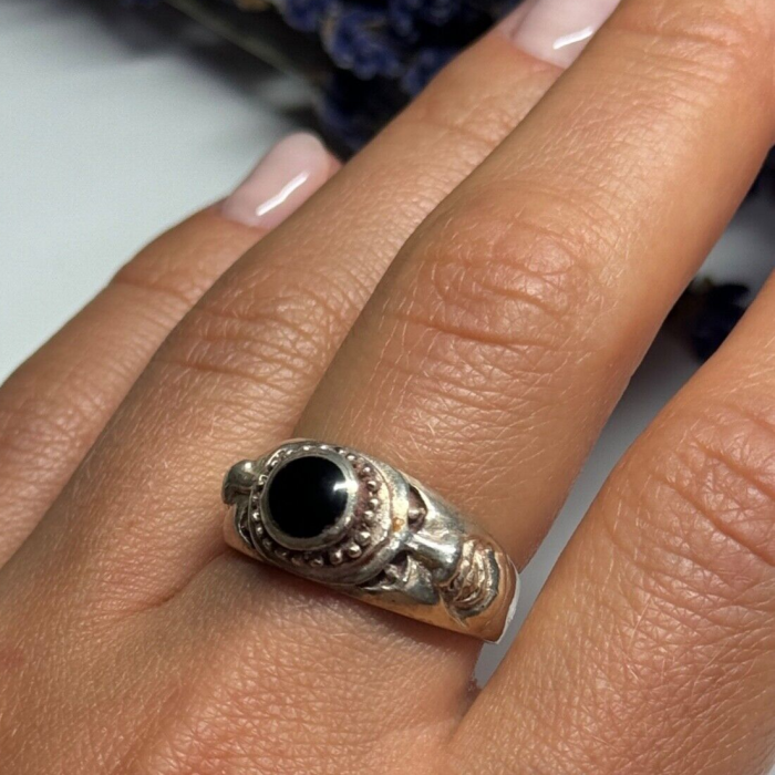 Vintage 925 Sterling Silver Black Enamel Face Ring Size 8