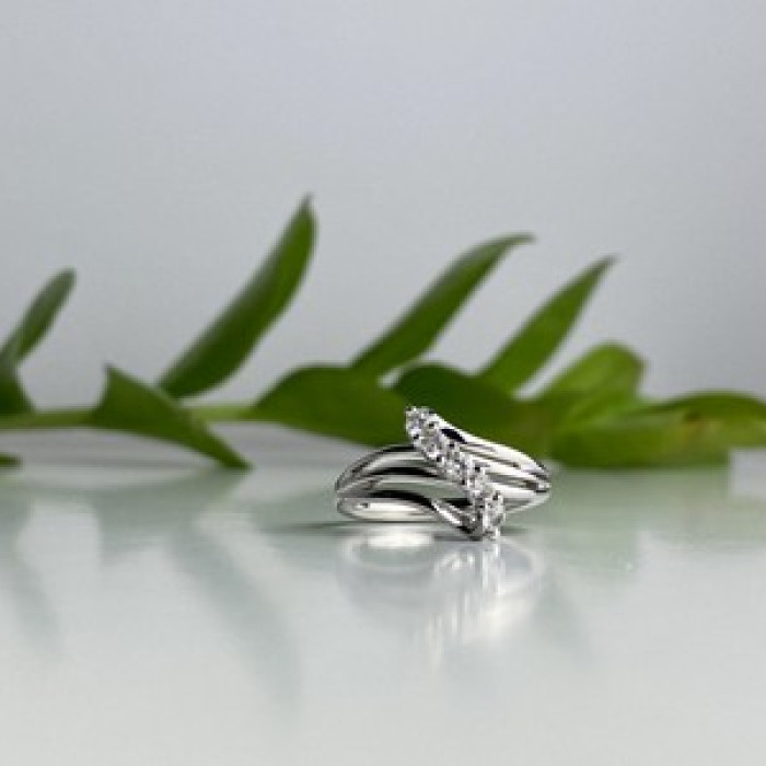 925 Sterling Silver White Topaz Ring Size 7