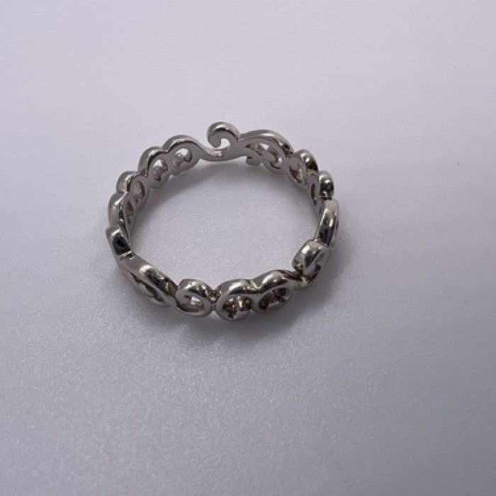 925 Sterling Silver Wave Band Ring Size 8