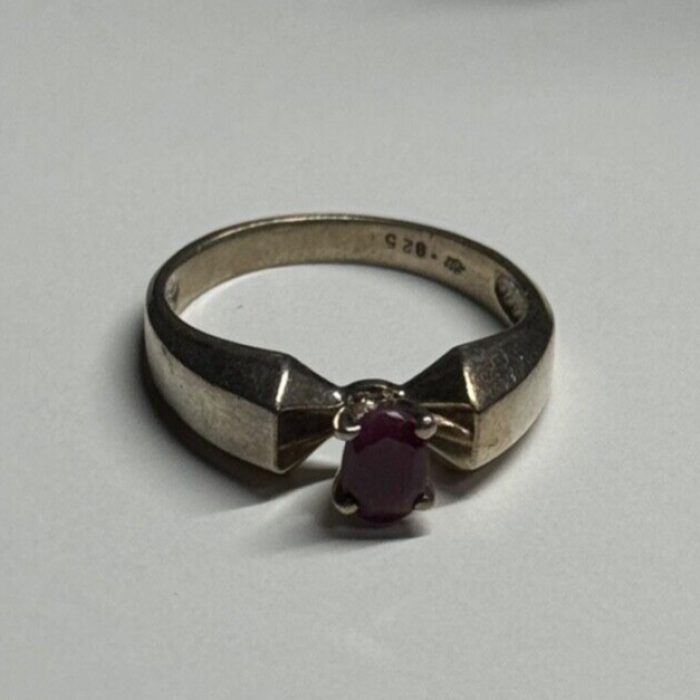 925 Sterling Silver Ruby Ring Size 6