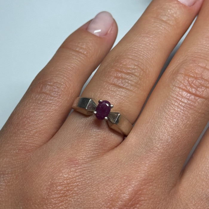 925 Sterling Silver Ruby Ring Size 6