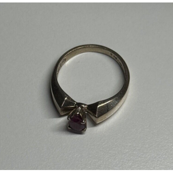 925 Sterling Silver Ruby Ring Size 6