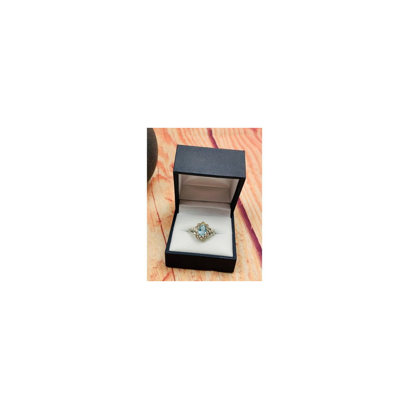 925 Sterling Silver Topaz Ring Size 6.5